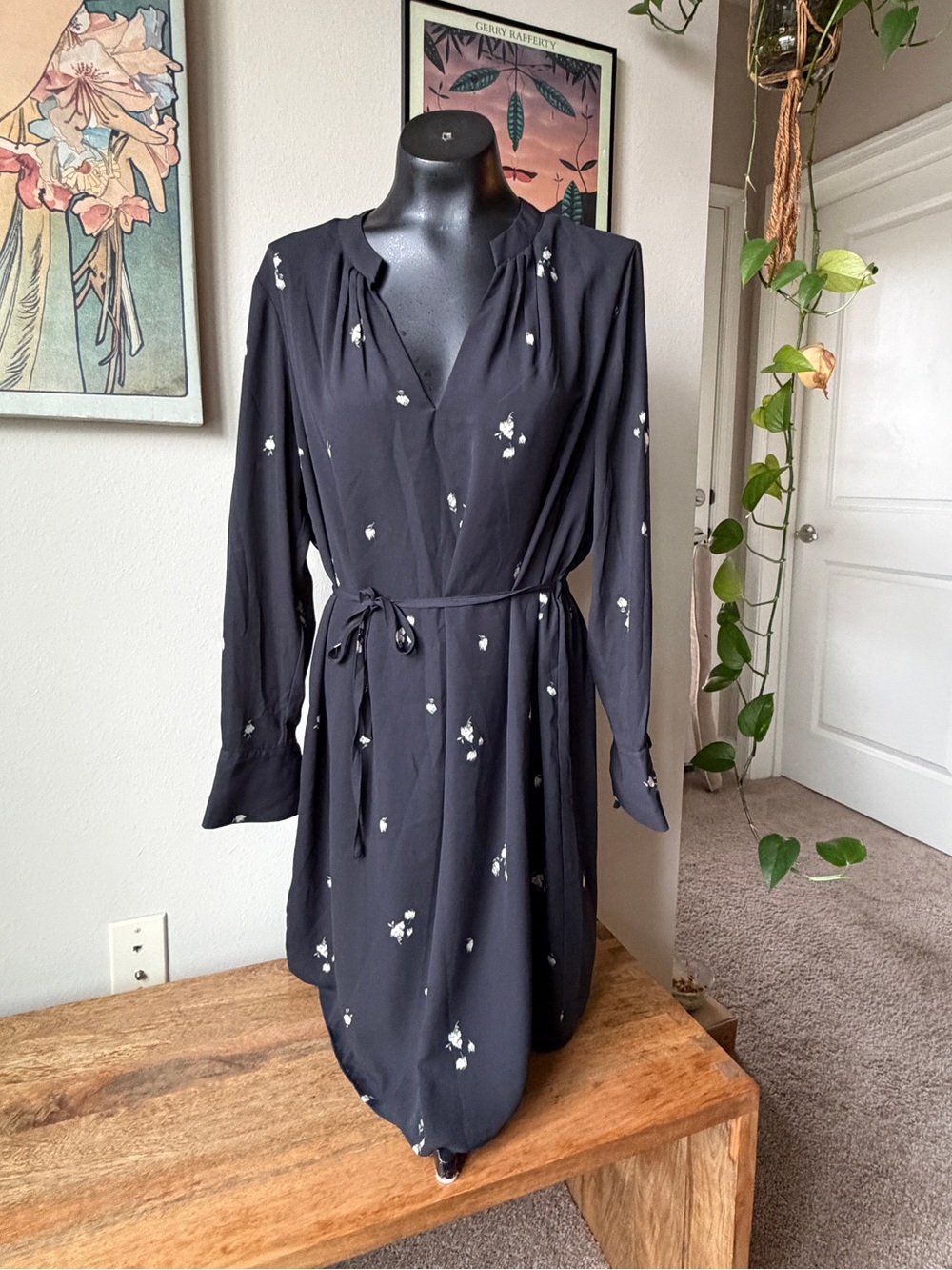 Long Sleeve Floral Tie Waist Dress